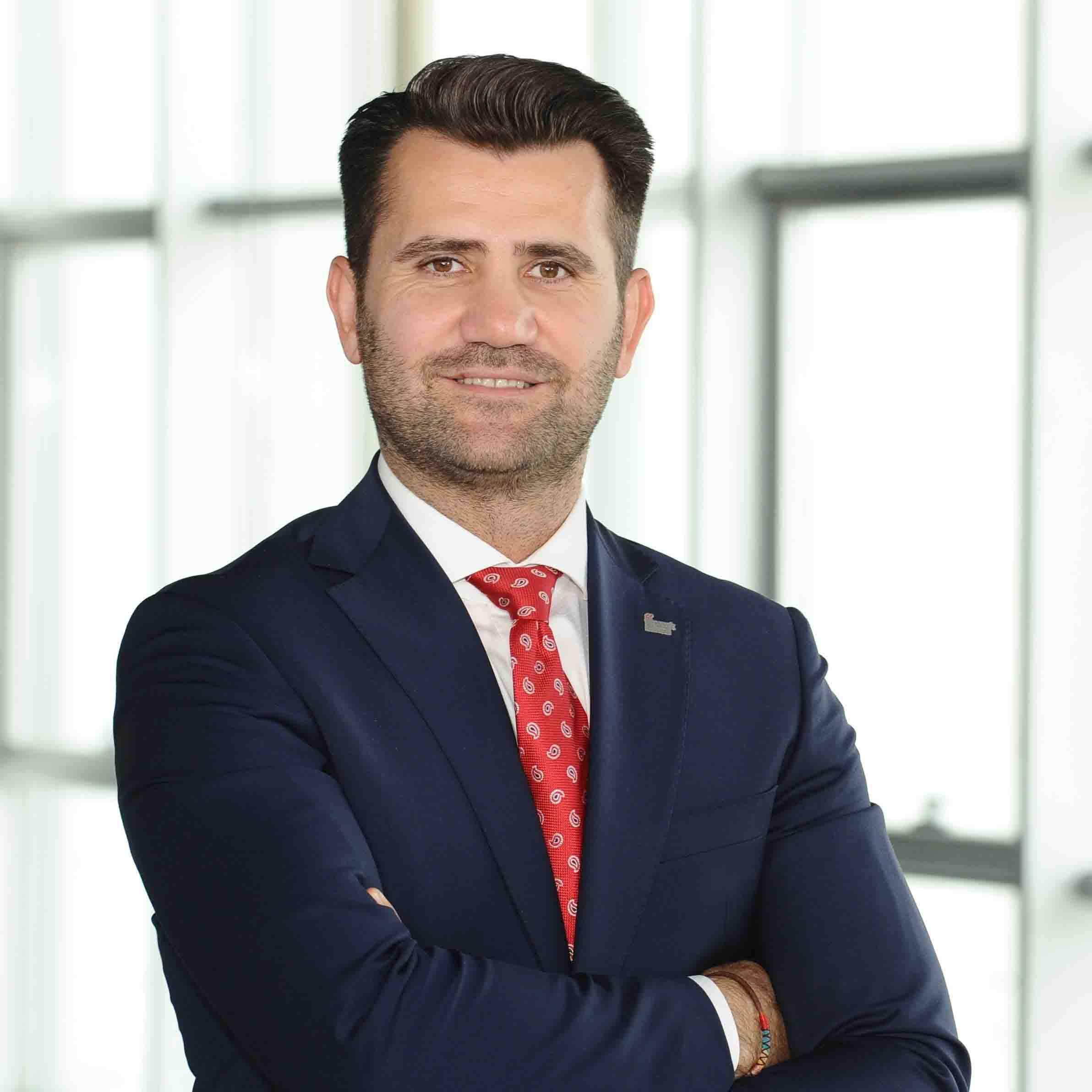 Dr. Cem Duran